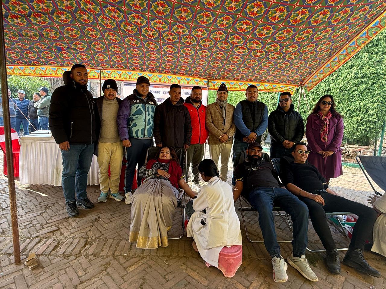 नेपाल मानव अधिकार संगठनले ७६औं अन्तर्राष्ट्रिय मानव अधिकार दिवसको अवसरमा २०८१ साल मंसिर २२ गते शनिबार मदन स्मारक माध्यमिक विद्यालय पुल्चोक ललितपुरमा बृहत रक्तदान कार्यक्रम आयोजना गरी मनायो ।